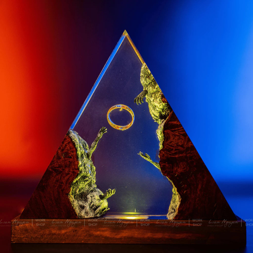 Lord of the Rings Night Light, Desk Decoration, Bedroom, Handmade, Perfect as a Gift - CDResin.com