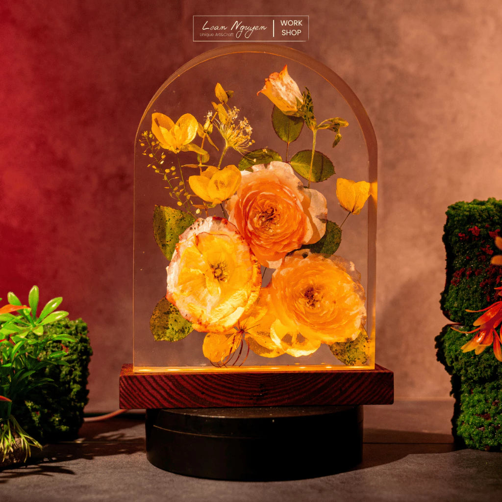 Night Light with 3 Real Dried Roses, Home Decor, Bedroom, Handmade, Perfect for Gifting - CDResin.com