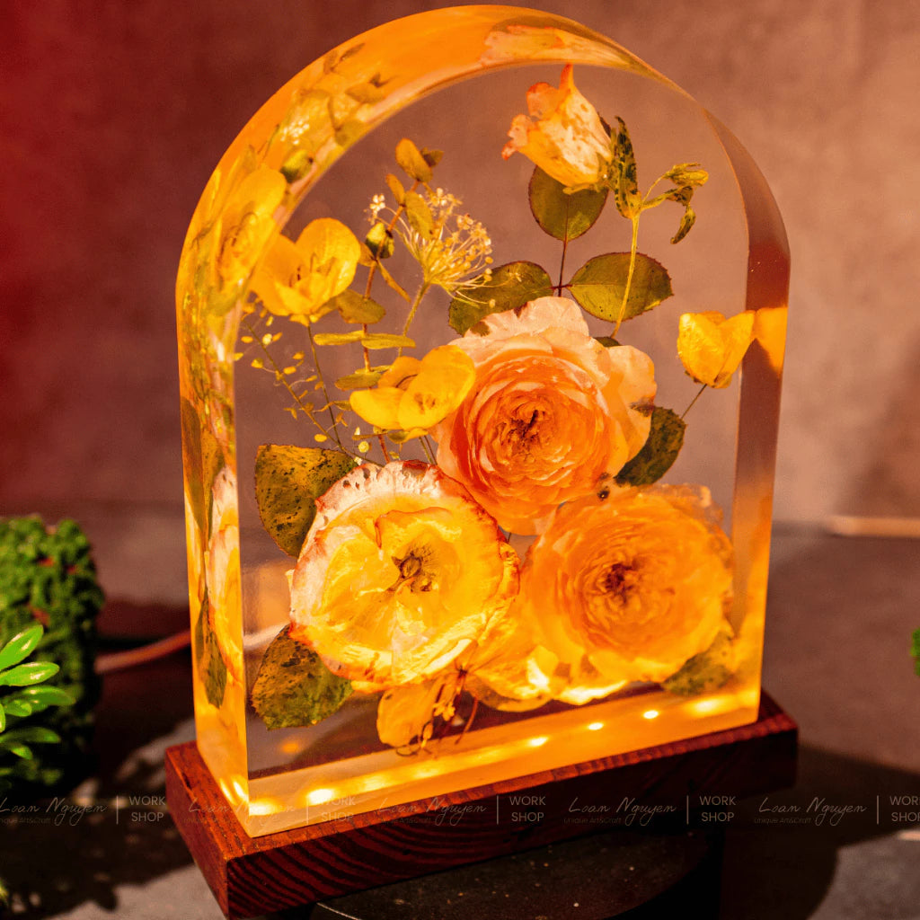 Night Light with 3 Real Dried Roses, Home Decor, Bedroom, Handmade, Perfect for Gifting - CDResin.com