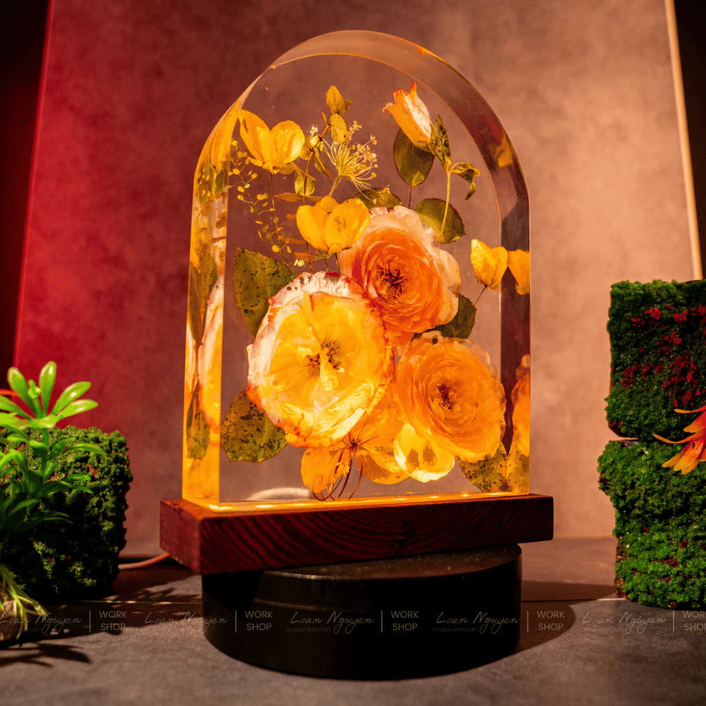 Night Light with 3 Real Dried Roses, Home Decor, Bedroom, Handmade, Perfect for Gifting - CDResin.com