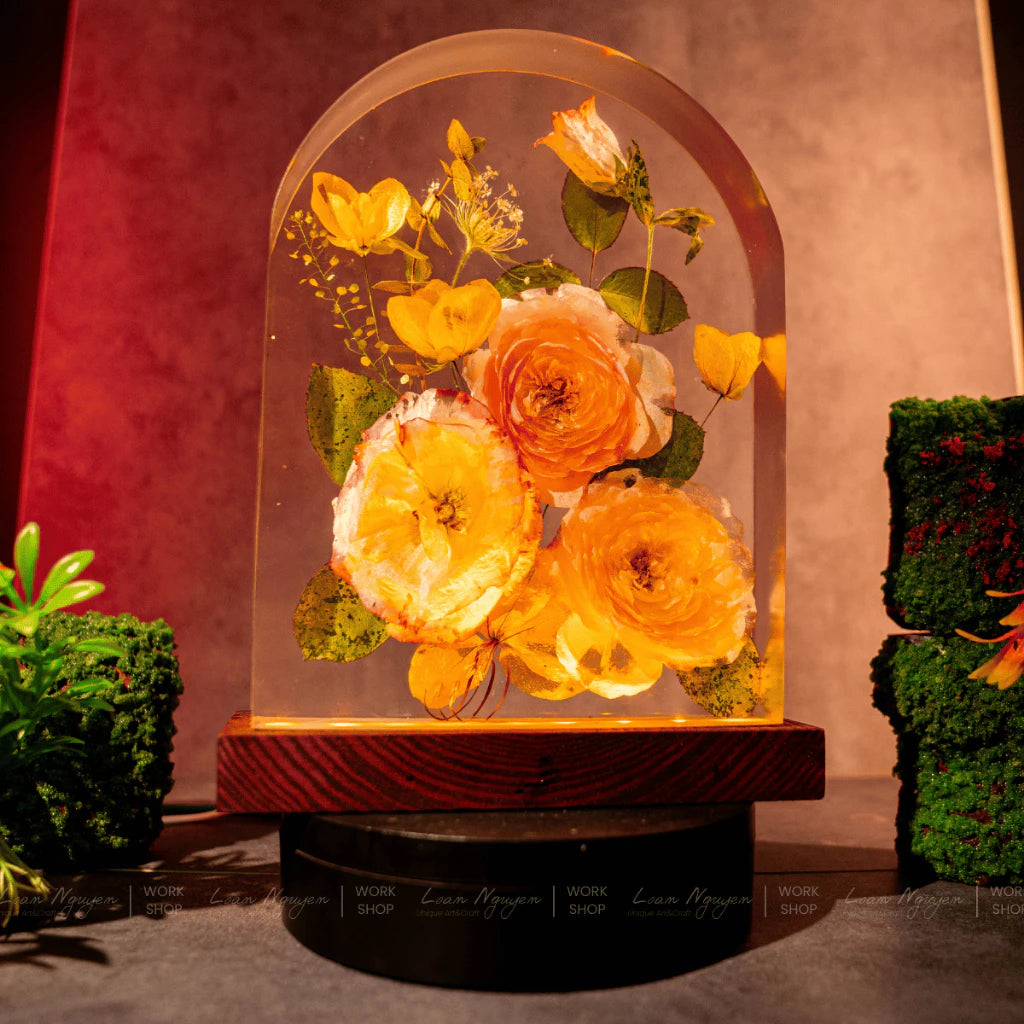 Night Light with 3 Real Dried Roses, Home Decor, Bedroom, Handmade, Perfect for Gifting - CDResin.com